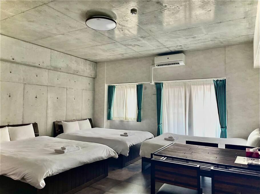 Wolf Pack Apartment 33 Осака Екстер'єр фото