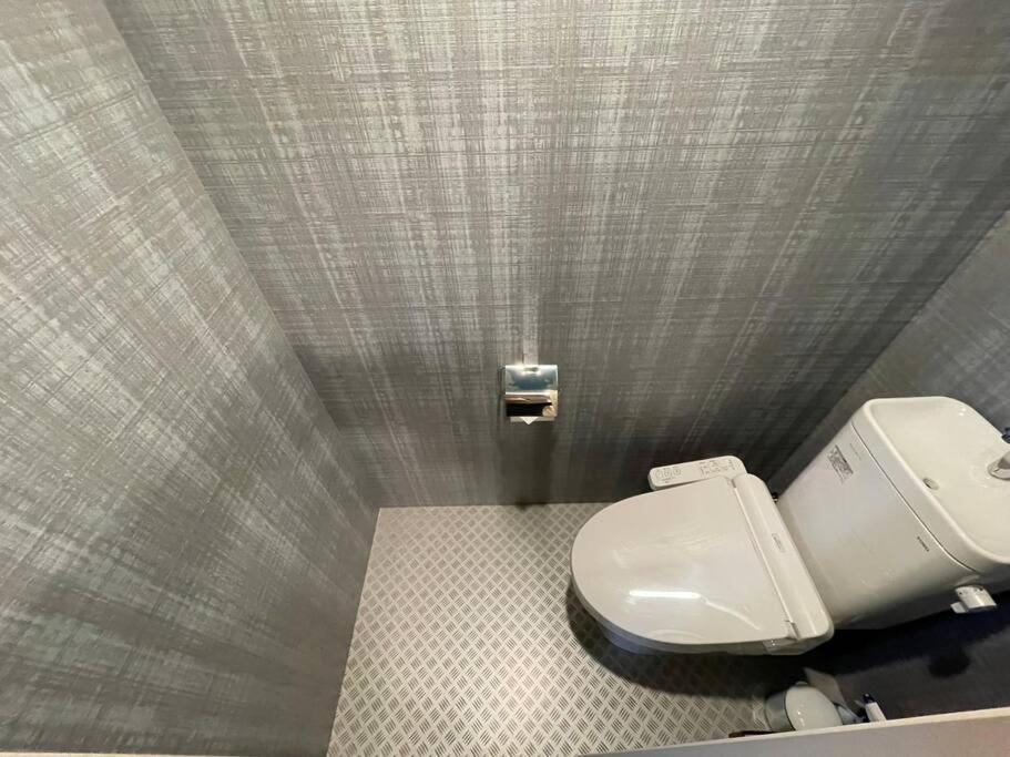 Wolf Pack Apartment 33 Осака Екстер'єр фото