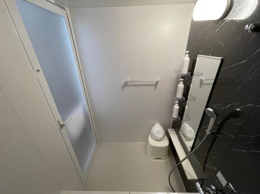 Wolf Pack Apartment 33 Осака Екстер'єр фото